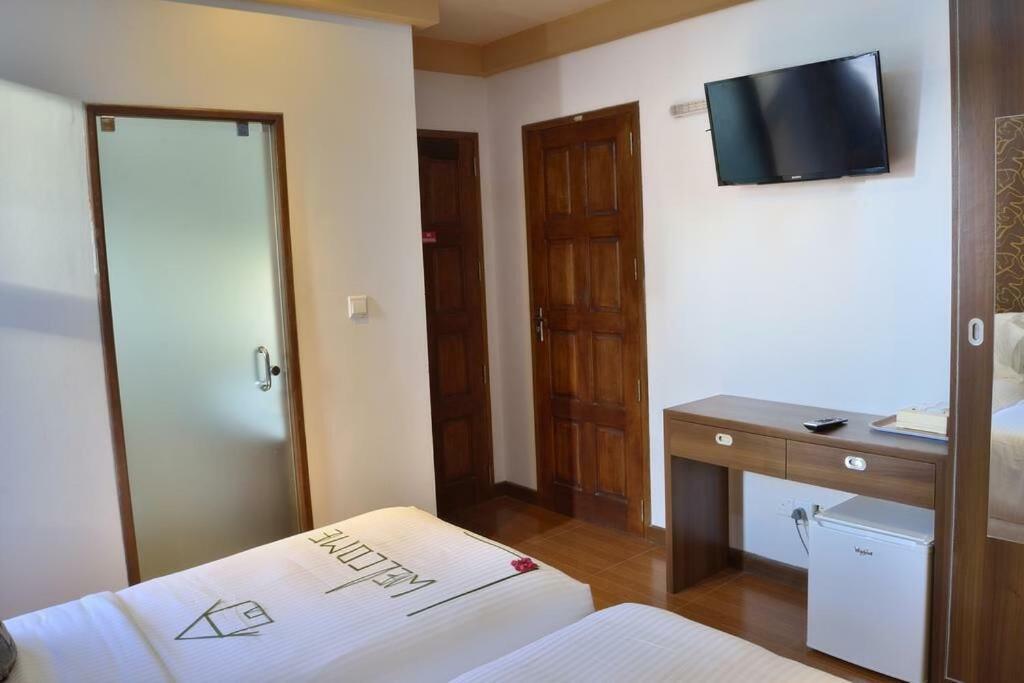 Hotel Ui Inn Male Exteriér fotografie