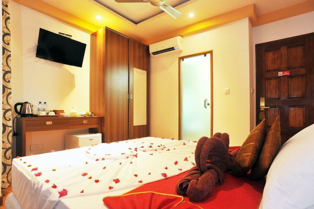Hotel Ui Inn Male Exteriér fotografie